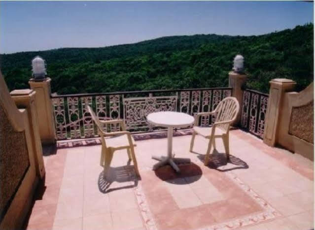 Club Mahindra Sherwood Mahābaleshwar Exteriör bild